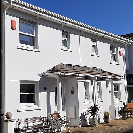 Fifteen Seaton  Exterior photo